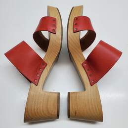 WOMEN'S MADEWELL RED LEATHER WOODEN HEELS SIZE 9.5 alternative image