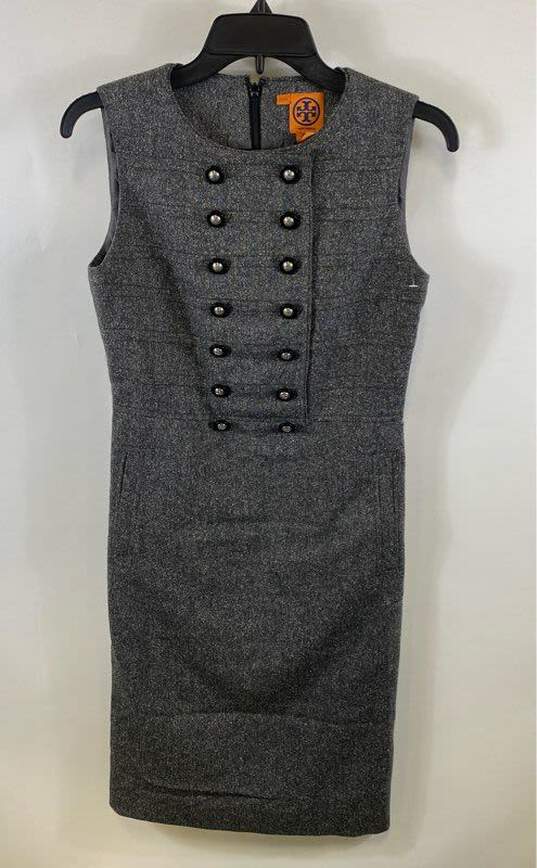 Tory Burch Womens Gray Round Neck Sleeveless Back Zip Sheath Dress Size 2 image number 1