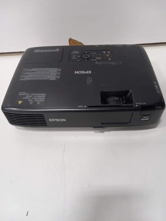 Epson H269A LCD Projector image number 2