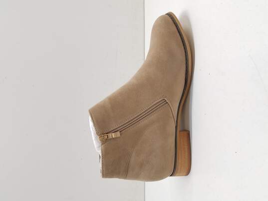 Journee Collection Tan Suede Bootie Sz 11 image number 2