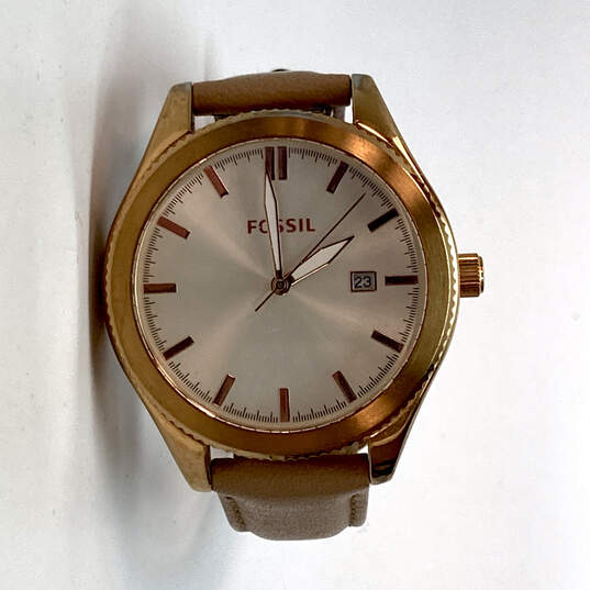 Designer Fossil BQ3185 Gold-Tone Leather Strap Round Dial Analog Wristwatch image number 3