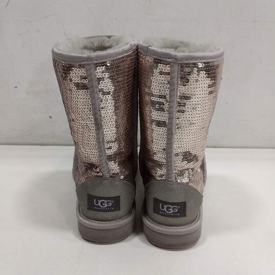 WOMEN'S SHINY SEQUINS UGGS BOOTS SIZE 8 image number 3