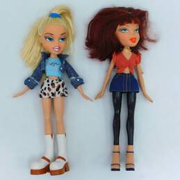 Bratz & Lil Bratz Dolls Cloe Phoebe iCandy W/ Clothing Shoes Glam Girls Suitcase alternative image