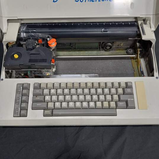 Sears Electric Typewriter Model 161 In Case image number 4