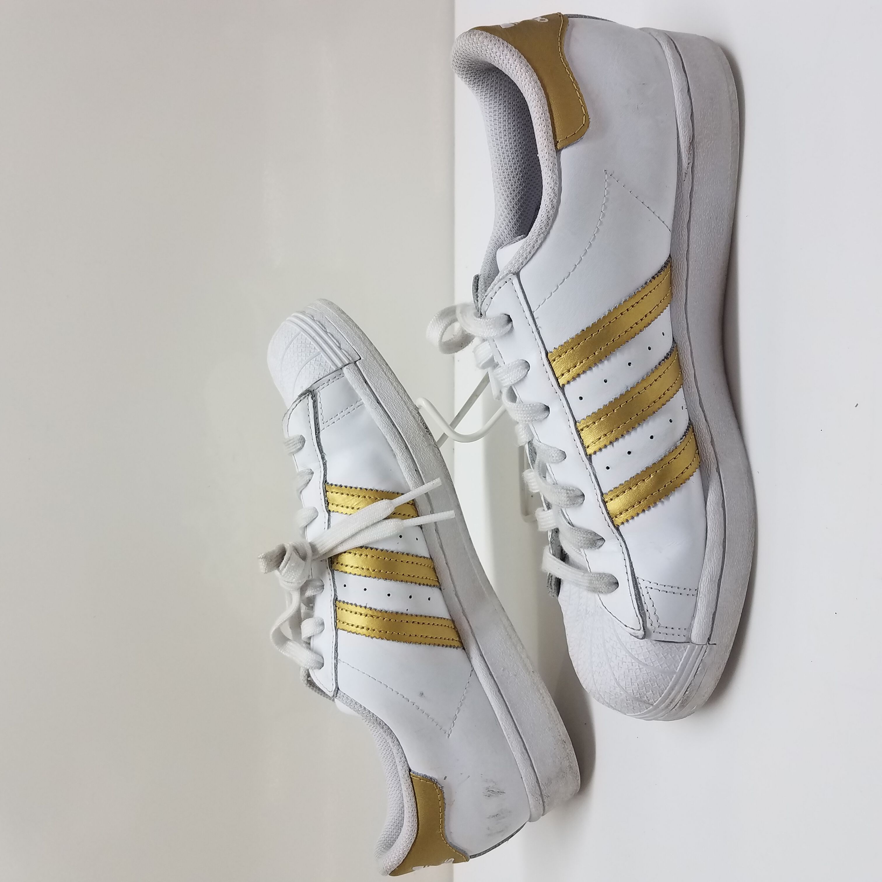 adidas superstars size 2