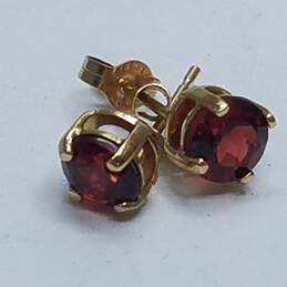 14k Gold Garnet Post Earrings 0.7g