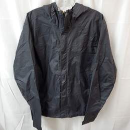 The North Face Men's Black Wind Breaker Jacket in Size Medium