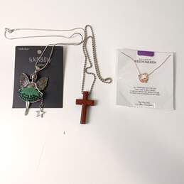 6pc. Assorted Religious Imagery Christian Costume Jewelry Bundle alternative image