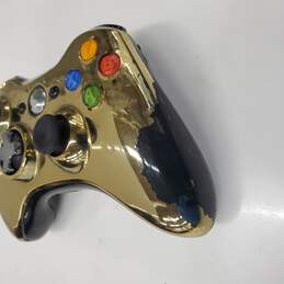 Xbox 360 Gold Controller for Parts and Repair alternative image