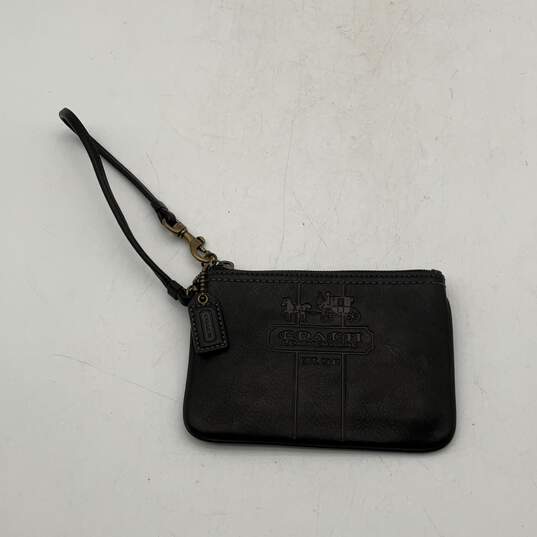 Womens Black Leather Zipper Logo Charm Wristlet Wallet image number 1
