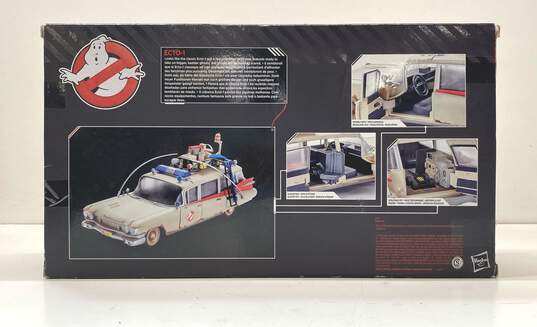 Hasbro Ghostbusters Ecto-1 Plasma Series Afterlife Collectible Vehicle image number 6