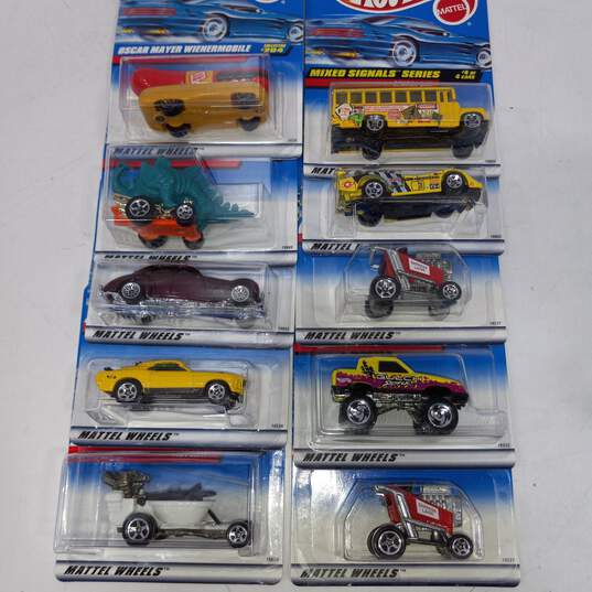 Lot Of Hot Wheels Assorted Cars IOBs image number 3