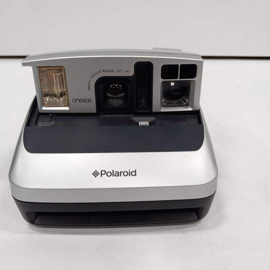 Vintage Polaroid One 660 Instant Film Camera image number 1