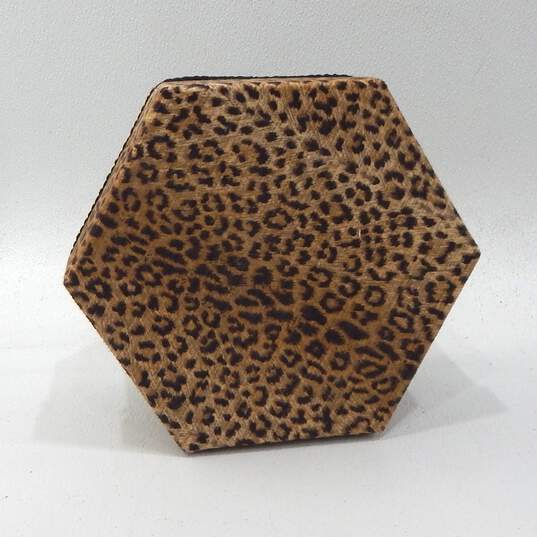 Legacy A. Ryan Company Cheetah Print Nesting Hat Boxes Set of 3 image number 6