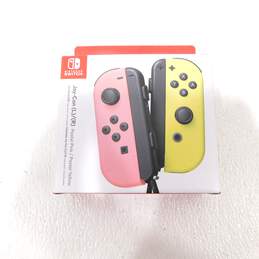 Joy-Con L/R Pastel Pink/Pastel Yellow Nintendo Switch New/Sealed