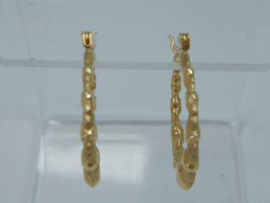14K Yellow Gold Etched Heart Hoop Earrings 1.9g image number 1