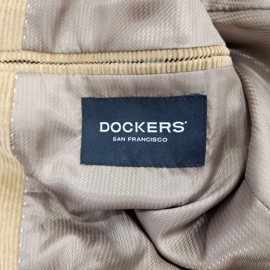 Dockers Men Beige Jacket SZ 40R image number 3