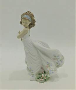 Retired Lladro Floral Path Girl w/ Flower Basket 6646 Glazed Porcelain Figurine