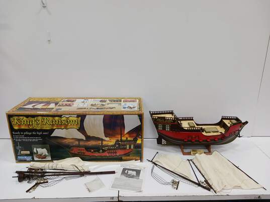 King's Ransom/ Pirate Ship In Box image number 1