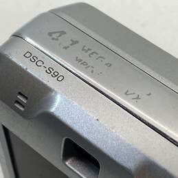 Sony Cyber-shot DSC-S90 4.1MP Compact Digital Camera alternative image