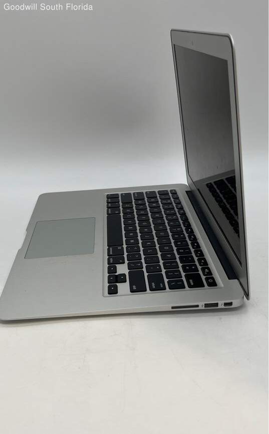 Nonfunctional For Parts Or Repair Apple MacBook Air Laptop No Power Adapter image number 3
