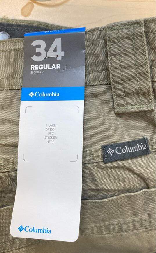 Columbia Green Shorts - Size Medium image number 3