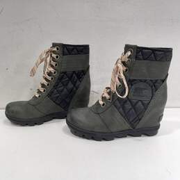 Sorel Wedge Heeled Green, Black, And Beige Boots Size 5 alternative image