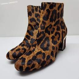 DKNY Women's Corrie Ankle Boots Leopard Print Cow Fur Size 7.5