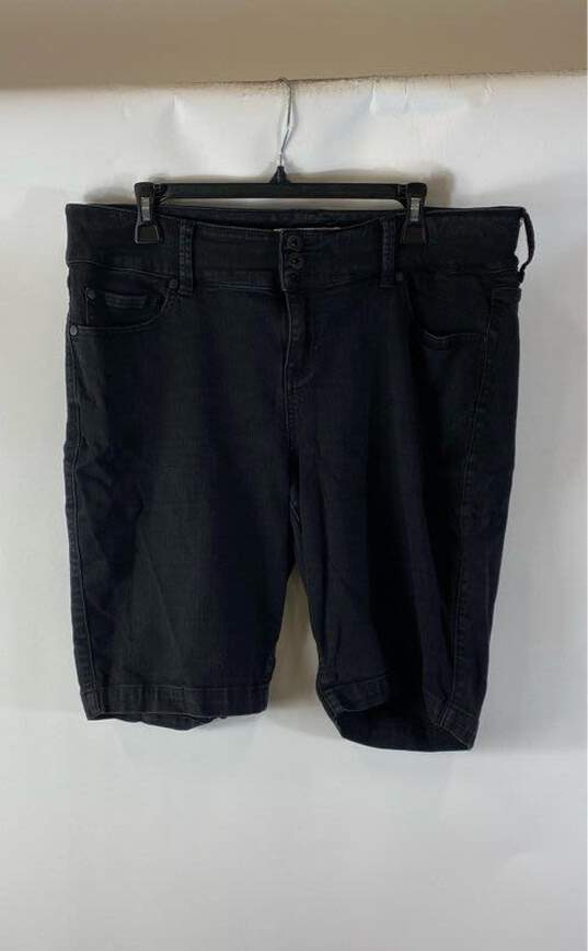 Torrid Black Shorts - Size Medium image number 1