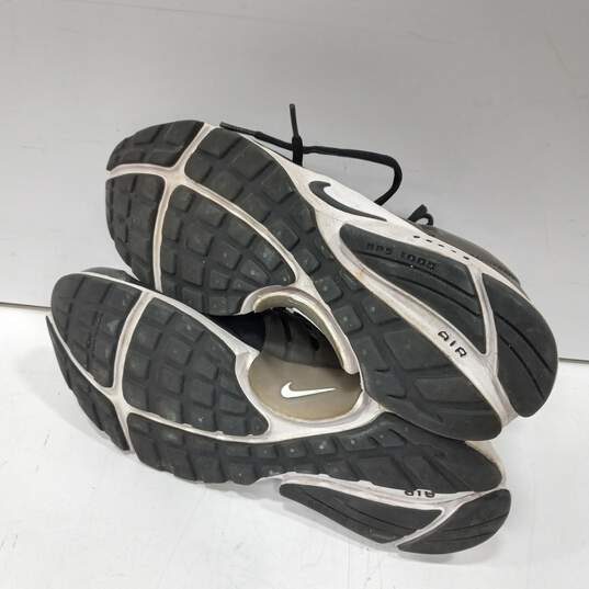 Men's Black Nike Air Presto Running Shoes Size 10 image number 5