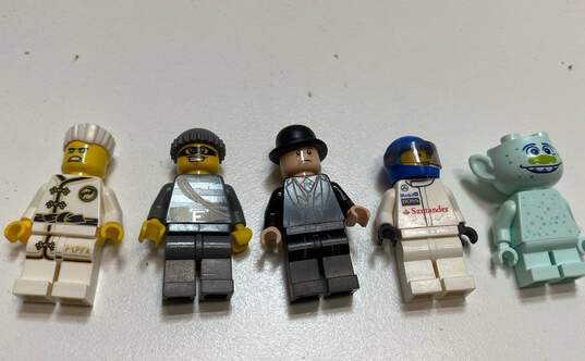 Mixed Themed Lego Minifigures Bundle (Set Of 20) image number 4