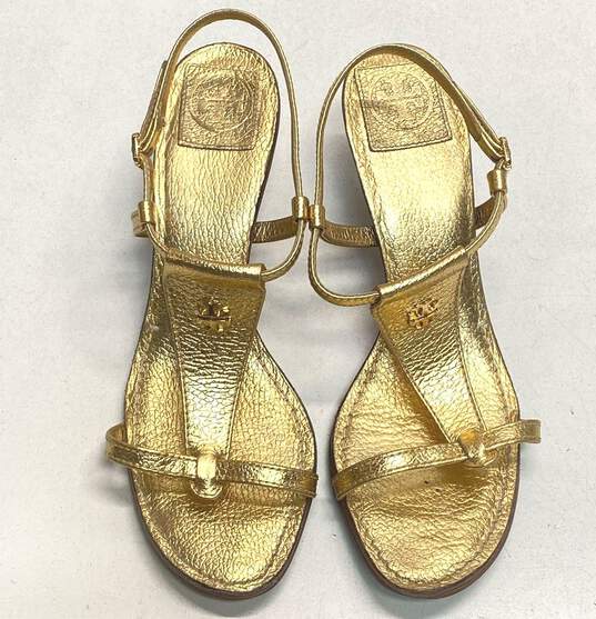 Tory Burch Gold Leather Ankle T-Strap Sandal Heels Shoes Size 8.5 M image number 5