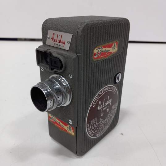 Holiday 8mm Cine Camera Model No. 1619C FI.9 image number 2