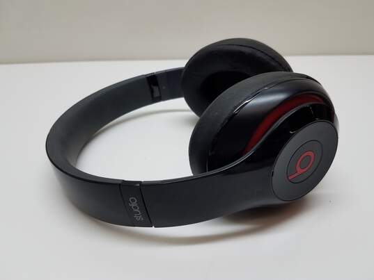 Buy the Beats Studio Wireless Headphones - Black / Red | GoodwillFinds