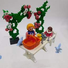 Playmobil 5326 Victorian Patio Set with Flowers Barbecue Vintage ‘97 alternative image