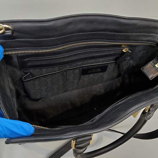 Michael Kors Selma Black Quilted Handbag image number 2
