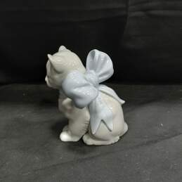 Nao by Lladro Kitty Present Collectible Figurine alternative image