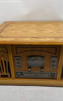 Record Player & Center With 3-Speed Turntable CD & Cassette Player FM Radio alternative image