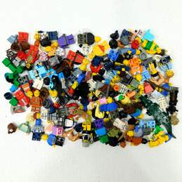 9.3oz Lego Mini Figure Mixed Lot