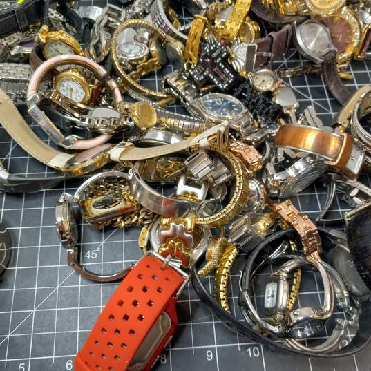 Bulk Lot of Assorted Watches – 8.60lbs. image number 5