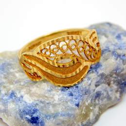 14K Yellow Gold Textured Ring 2.1g