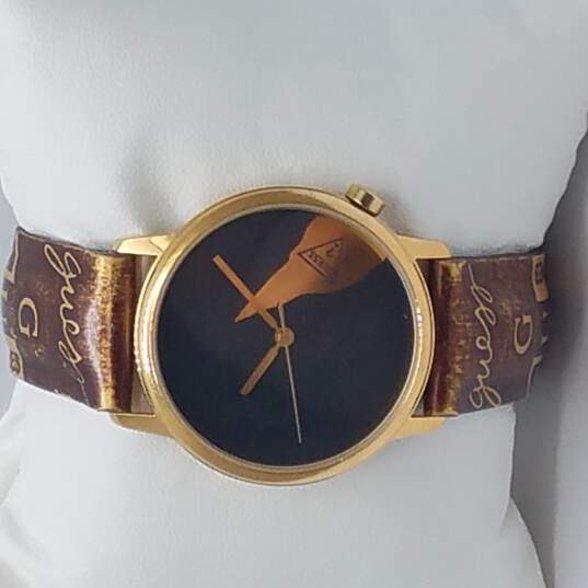 Guess By Georges Marciano Vintage 1994 Gold Tone With Embossed Band Watch image number 2