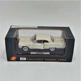 Superior 1964 Chevrolet Impala Diecast 1:18 White