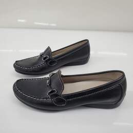 Munro Women's Black Leather Buckle Loafers Size 5.5 alternative image