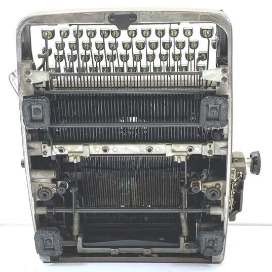 Royal Typewriter-SOLD AS IS, FOR PARTS OR REPAIR image number 6