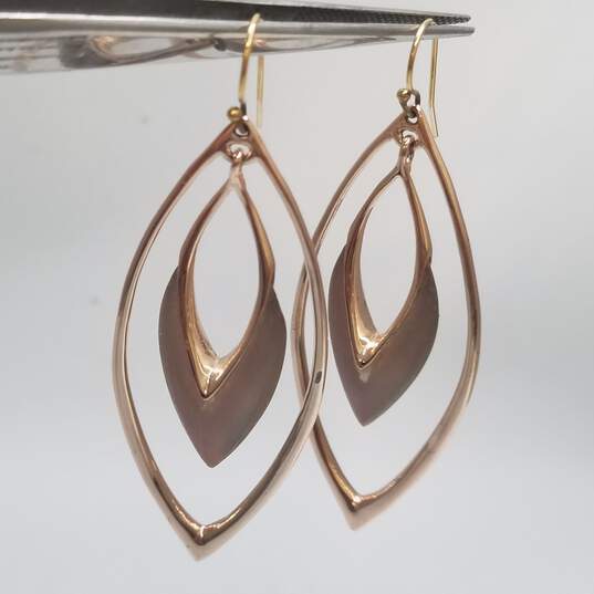 Alexis Bittar Gold Tone Lucite Hand Painted Center Dangle Earrings 9.3g image number 1