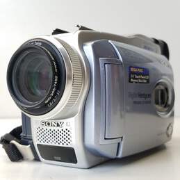 Sony Handycam DCR-TRV38 MiniDV Camcorder with Accessories alternative image