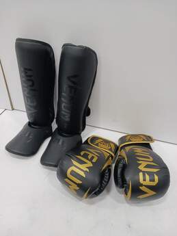 Venum Challenger 12oz Gloves & Shin Guards Size M