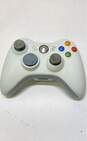 Microsoft Xbox 360 controller - Lot of 2, white image number 3