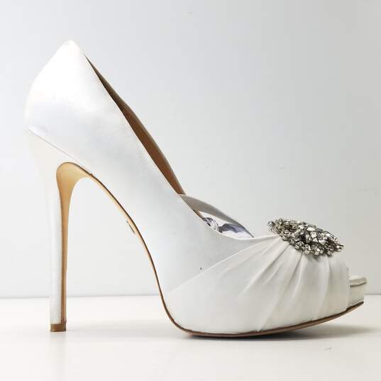 Badgley Mischka Ivory Satin Jeweled Peep Toe Pump Heels Shoes Size 7.5 M image number 1